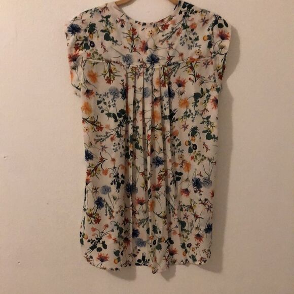 Pleione Hi Low Floral V neck Blouse - Picture 4 of 4